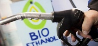 Бензин со спиртом скоро будут продавать на российских АЗС