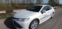 Тест-драйв Toyota Camry: бизнес-класс по карману