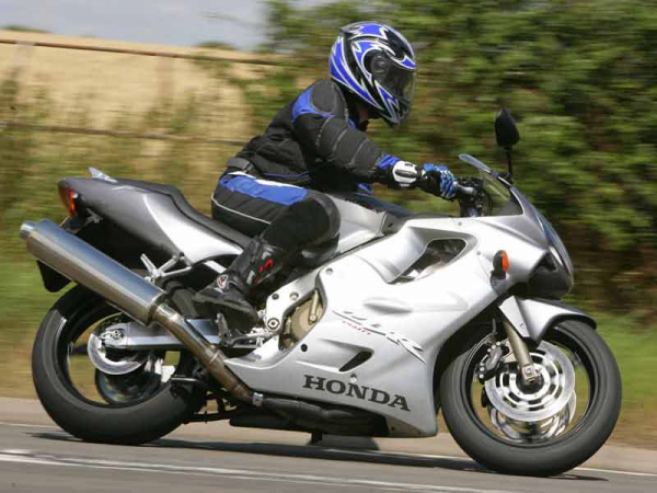 Honda CBR600RA фото
