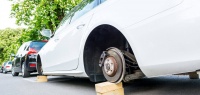 Как защищать автомобильные колёса от кражи?